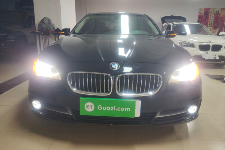 宝马5系 2014款 525Li 领先型车身外观2