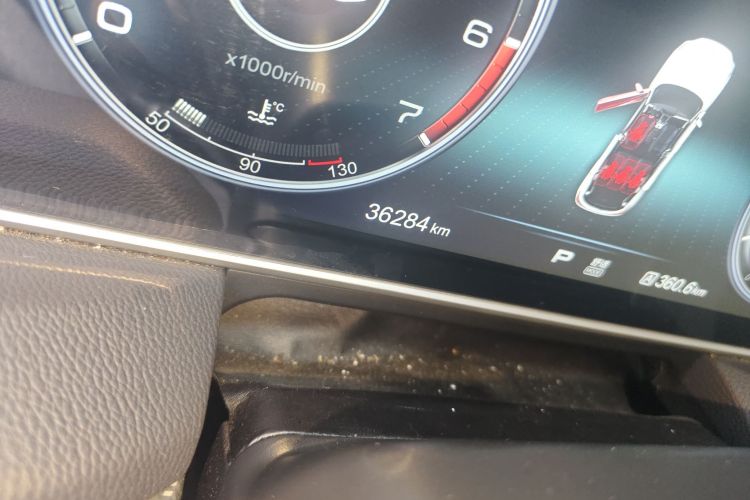 红旗HS5 2019款 2.0T 智联旗享版中控内饰15