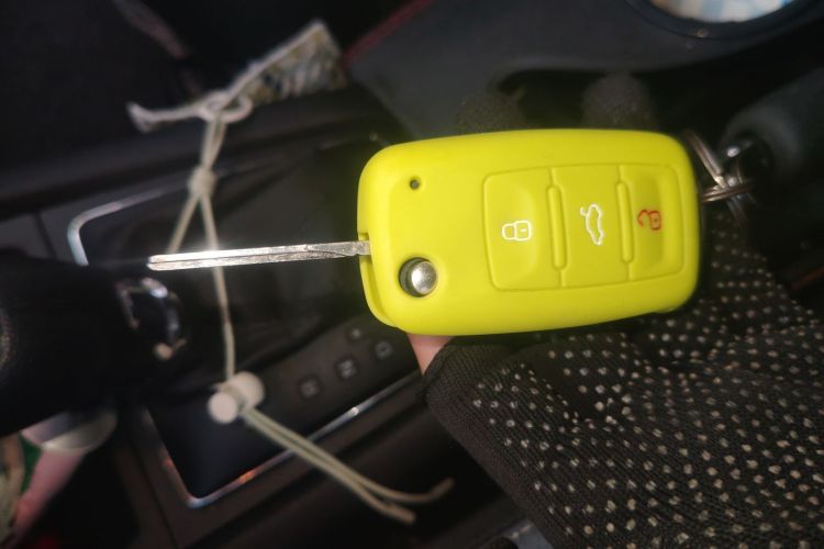 斯柯达 Yeti 2017款 TSI280 DSG前行版中控内饰11