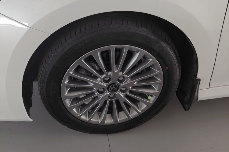 丰田 凯美瑞 2024款 2.0GVP 豪华版车身外观6007