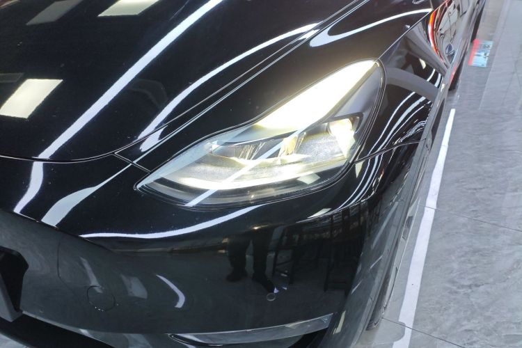 特斯拉 Model Y 2021款 标准续航后驱版局部细节36