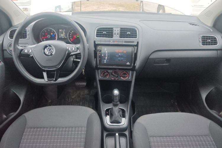 大众 Polo 2016款 1.6L 自动舒适型中控内饰12