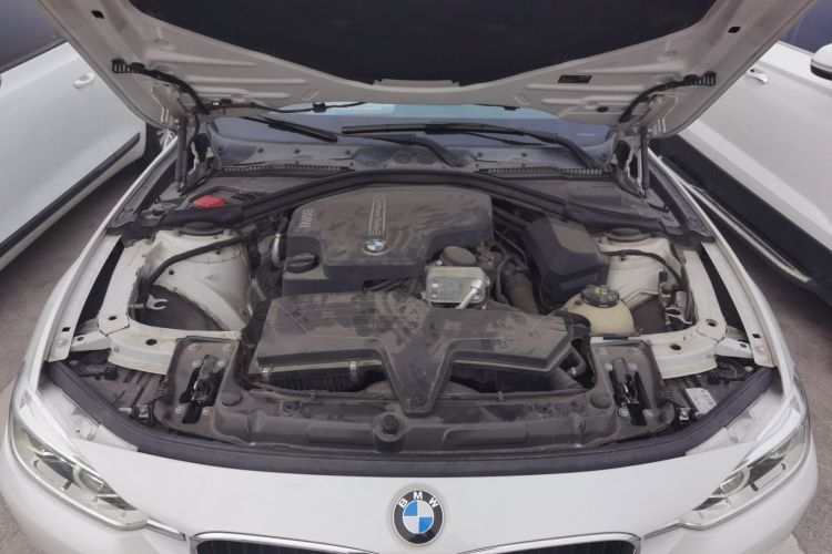 宝马3系 2016款 320Li 进取型机舱底盘24