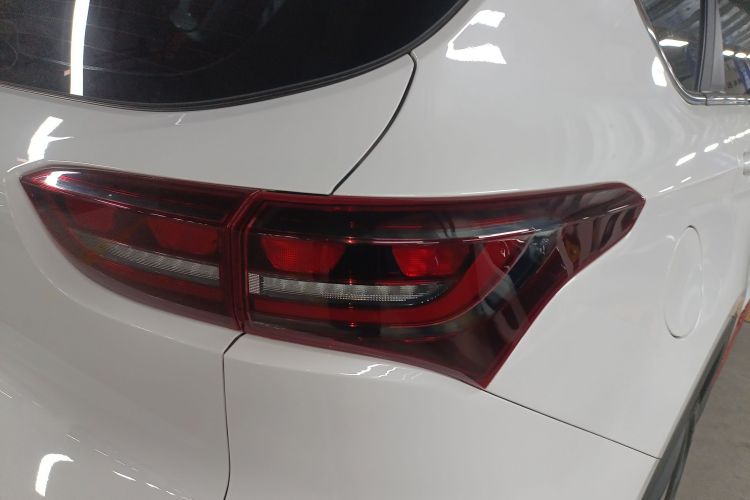 捷途X70 2023款 1.5T 手动超越版 7座车身外观9