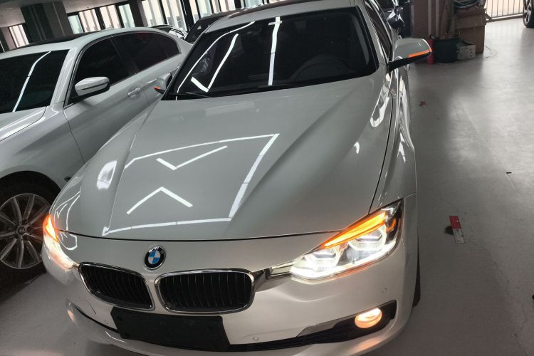 宝马3系 2017款 320Li 时尚型车身外观2