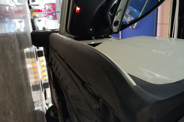 奔驰GLC轿跑  GLC 200 4MATIC 轿跑SUV局部细节9002