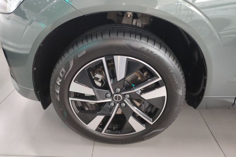 沃尔沃XC60 2026款 B5 四驱智远运动版车身外观6007