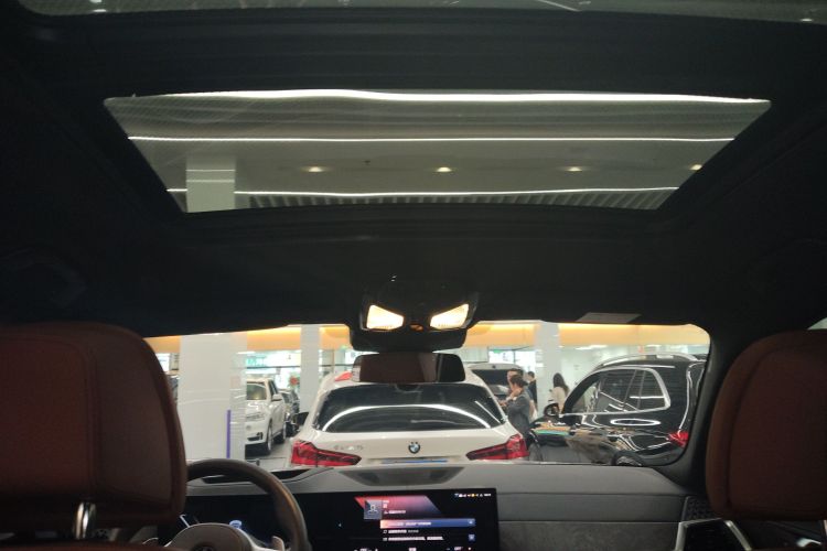 宝马X7 2023款 xDrive40i 尊享型M运动套装局部细节22