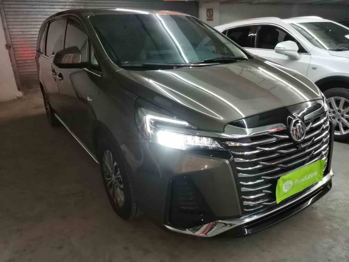 别克GL8 2023款 改款 陆上公务舱 豪华型(5)