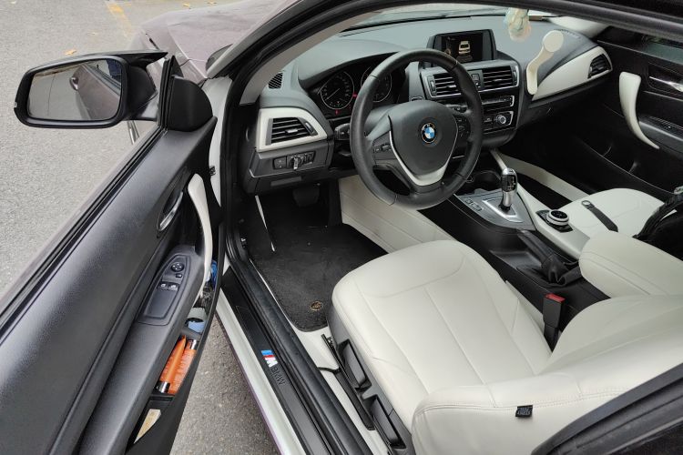 宝马2系(进口) 2015款 218i中控内饰7003