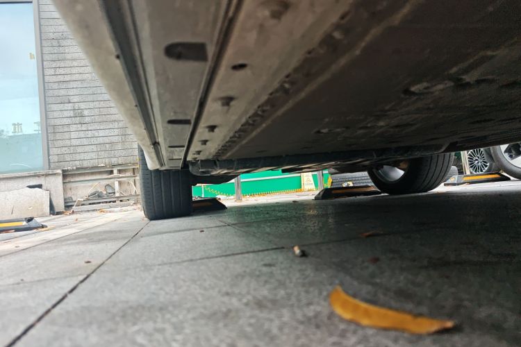 领克09 EM-P 2024款 2.0TD EM-P 四驱ULTRA 六座局部细节9001