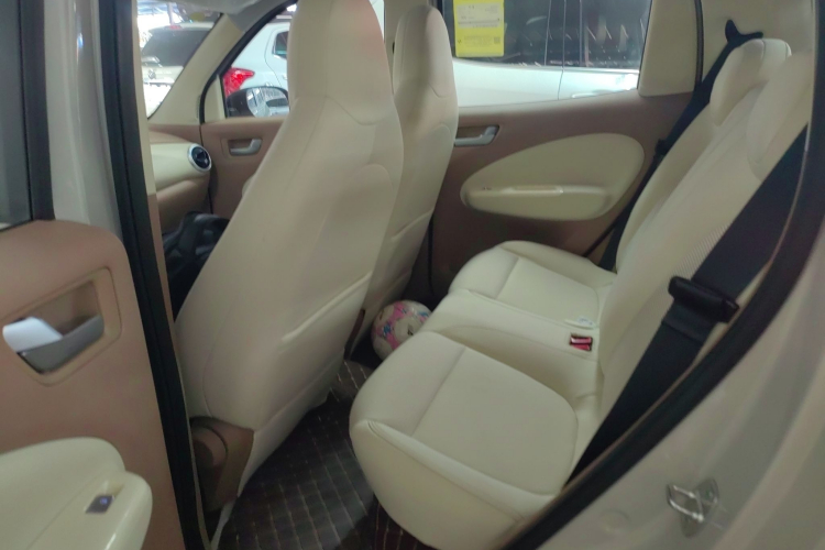 五菱汽车 宏光MINIEV 2025款 四门版 进阶款中控内饰21