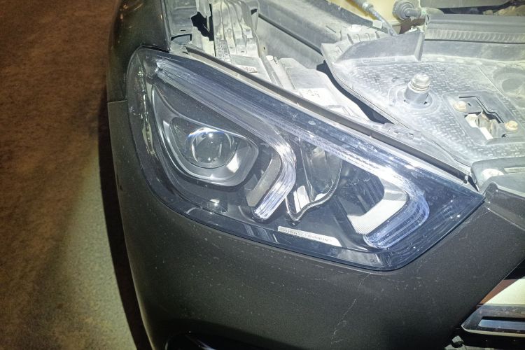 奔驰GLE 2020款 改款 GLE 350 4MATIC 时尚型特别版车身外观8