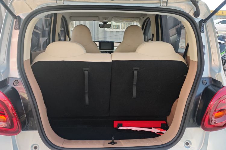 五菱汽车 宏光MINIEV 2025款 四门版 臻享款机舱底盘23