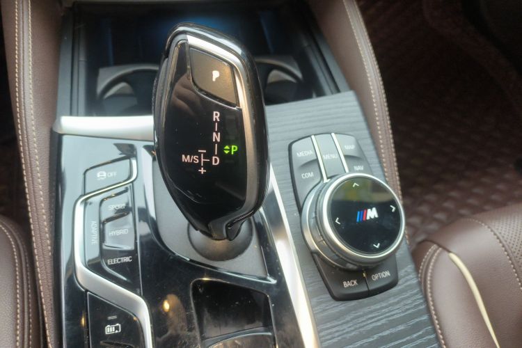 宝马5系新能源 2022款 改款 535Le M运动套装局部细节18