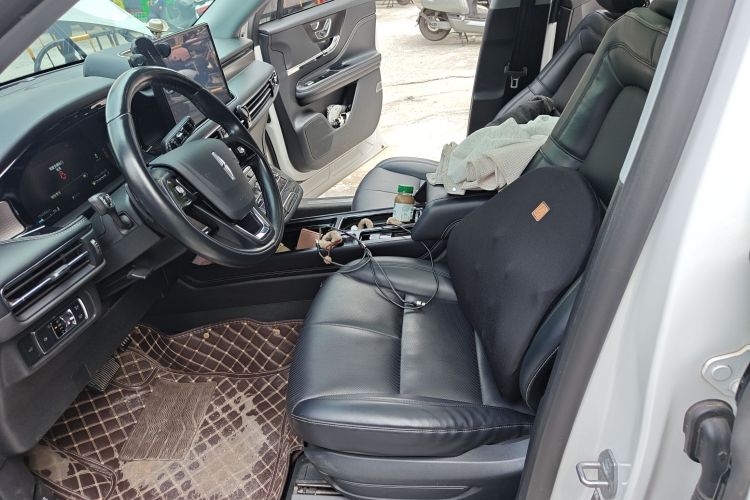 林肯 冒险家 2022款 2.0T 两驱尊享版局部细节19