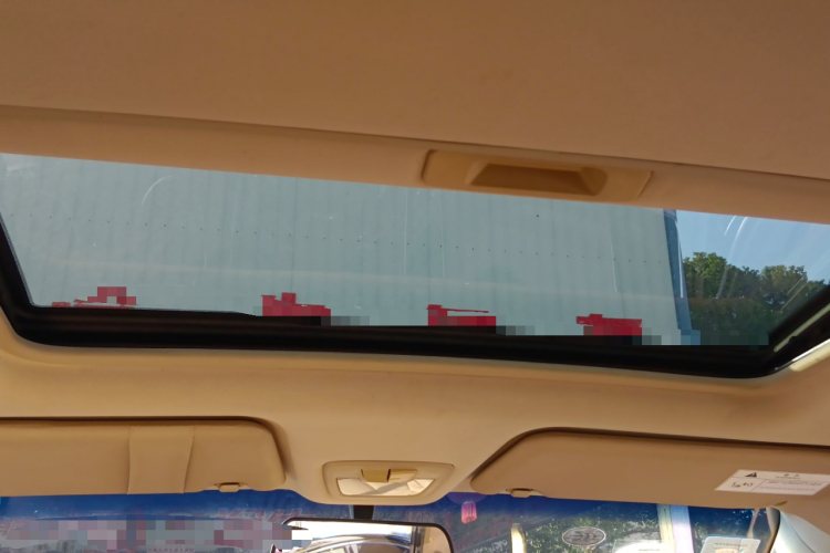 宝骏730 2016款 1.8L iAMT豪华型 7座局部细节22