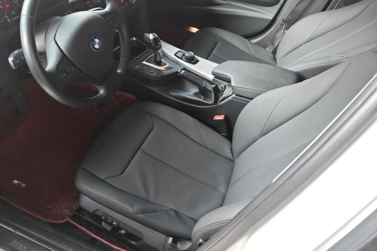 宝马3系 2015款 320Li 超悦版时尚型局部细节19