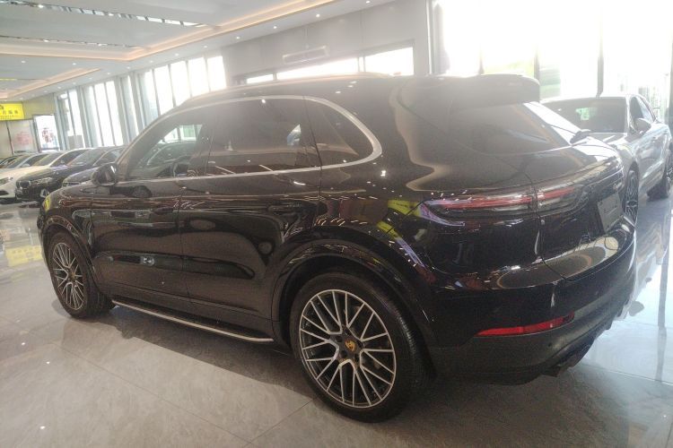 保时捷 2019款 Cayenne 3.0T车身外观6003