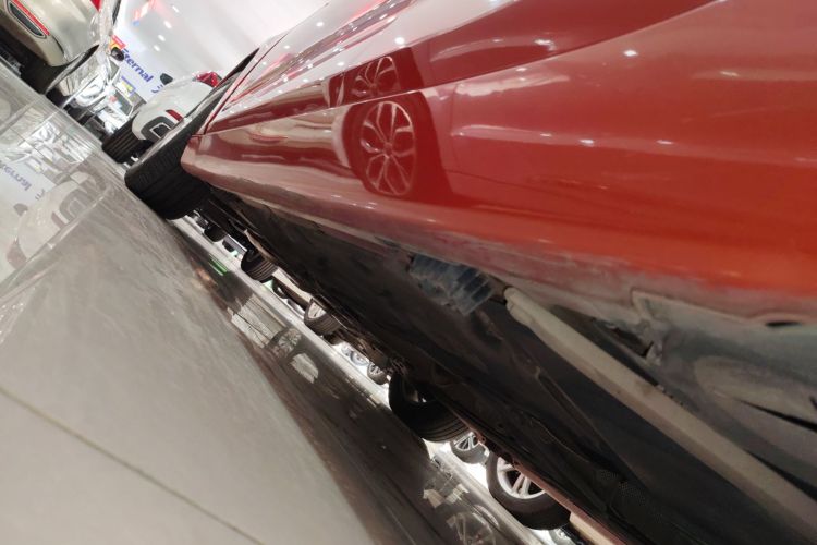 宝马2系旅行车 2016款 218i 时尚型机舱底盘30