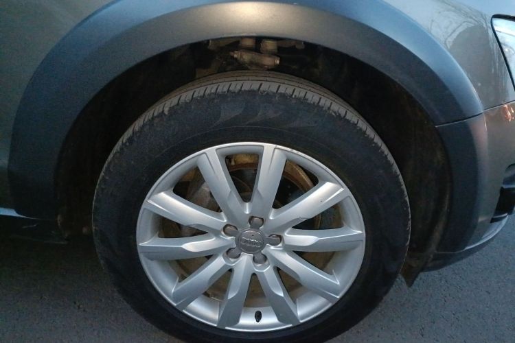 奥迪Q5 2011款 2.0TFSI 豪华型车身外观6007