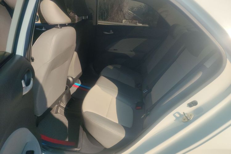 起亚 焕驰 2017款 1.4L 手动智享版Value中控内饰21