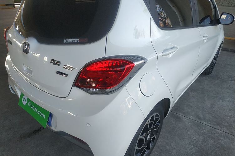 长安 奔奔 2015款 1.4L IMT豪华型 国V车身外观6006