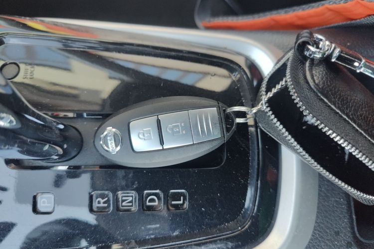 日产 骐达TIIDA 2016款 1.6L CVT智行版中控内饰11