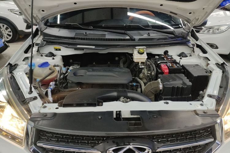 奇瑞 瑞虎3X 2020款 质享版 1.5L CVT尊贵版机舱底盘24