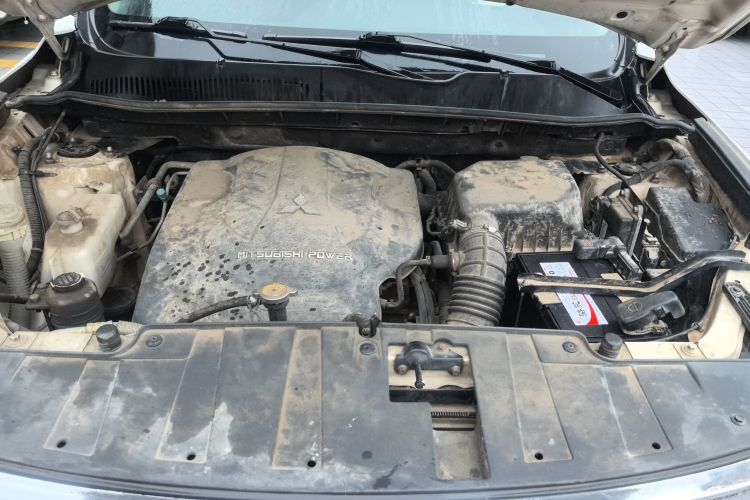 猎豹汽车 猎豹CS10 2016款 2.0T 自动领先型机舱底盘24