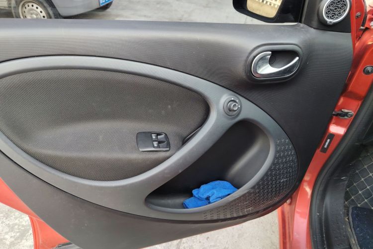 博速 smart forfour 2017款 BRABUS Xclusive中控内饰47