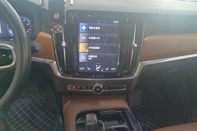 沃尔沃S90 2021款 B5 智逸豪华版中控内饰16