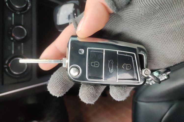 大众 Polo 2019款 Plus 1.5L 自动全景乐享版中控内饰11