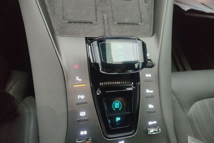 腾势N7 2023款 长续航性能版中控内饰18