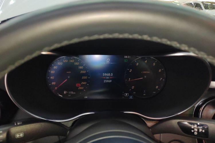 奔驰C级 2020款 改款 C 200 L 时尚型运动版中控内饰14