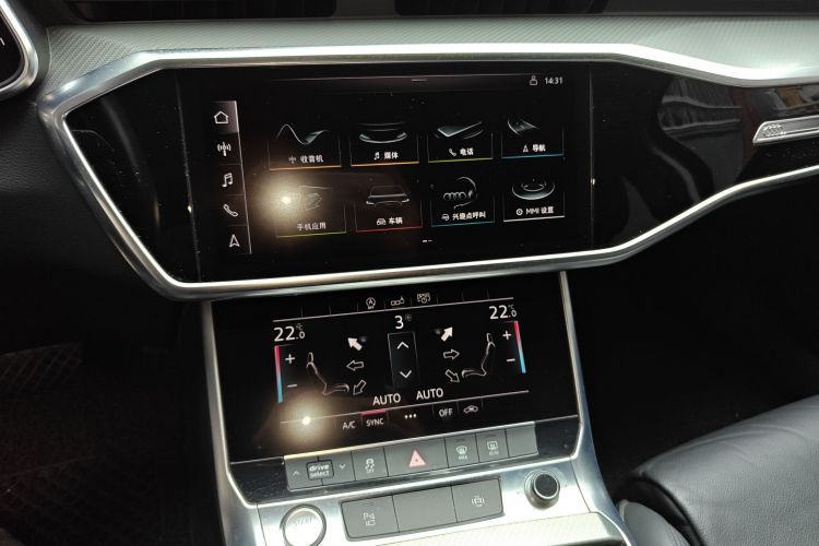 奥迪A6L 2019款 40 TFSI 豪华致雅型中控内饰16