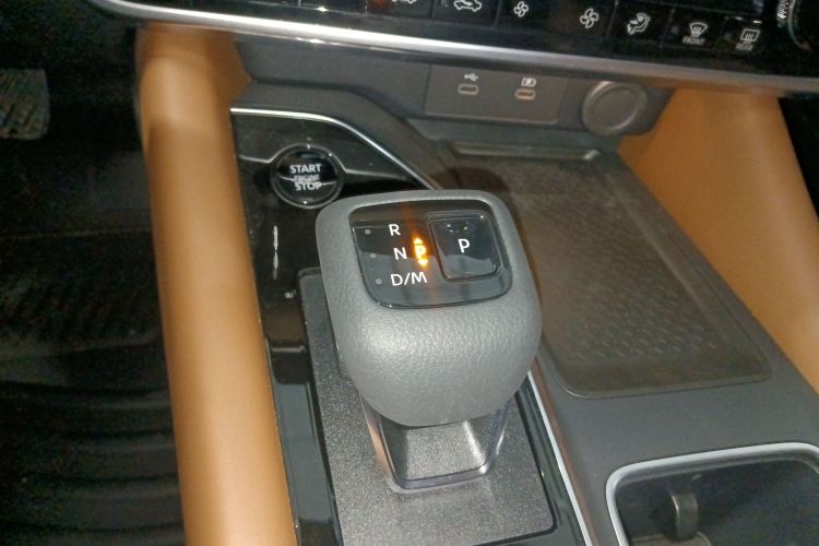 日产 探陆 2024款 380VC-TURBO 四驱智驾版 7座局部细节18