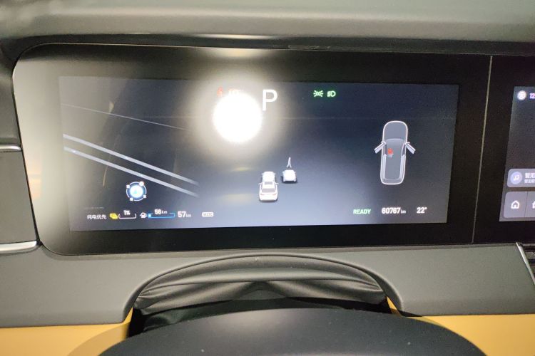 理想汽车 理想ONE 2021款 增程6座版局部细节14