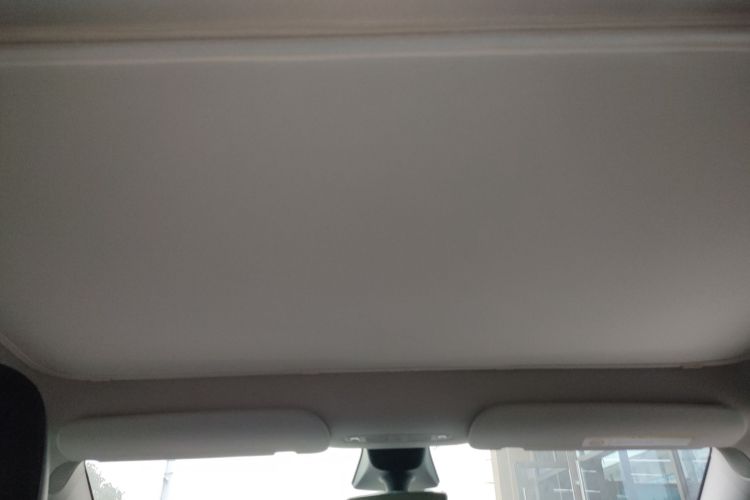 特斯拉 Model Y 2022款 长续航全轮驱动版中控内饰22