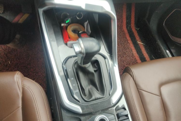 哈弗H6 2017款 红标 1.5T 自动两驱智尚型中控内饰18