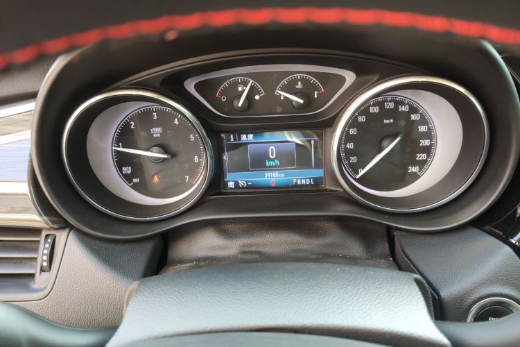 别克 昂科威 2020款 20T 两驱领先型中控内饰14