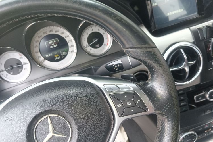 奔驰GLK级 2014款 GLK 200 标准型中控内饰18