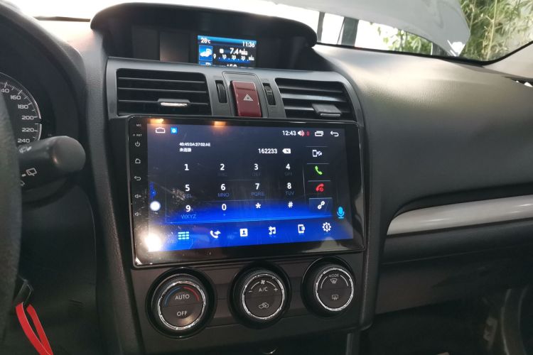 斯巴鲁XV 2012款 2.0i 精英版中控内饰16