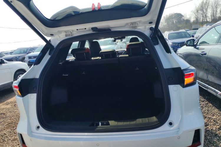 长安CS55PLUS 2024款 第三代 1.5T DCT尊贵型机舱底盘23