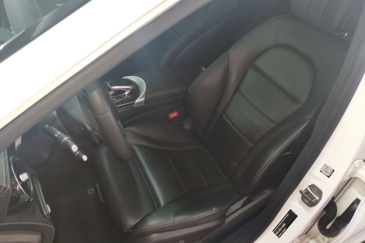 奔驰C级 2018款 C 200 L 运动版 成就特别版局部细节19