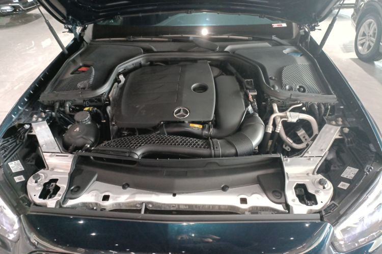 奔驰E级 2021款 改款 E 300 L 运动豪华型局部细节24