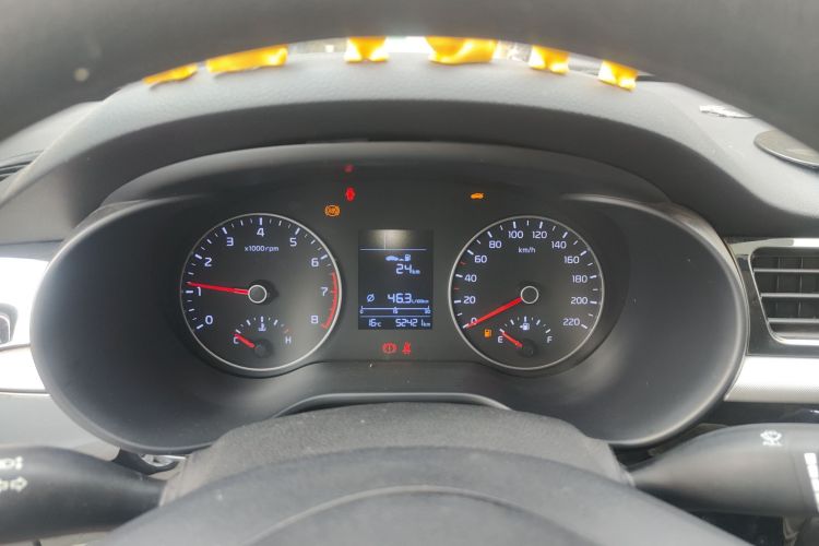 起亚K2 2017款 三厢 1.4L MT GLS局部细节14