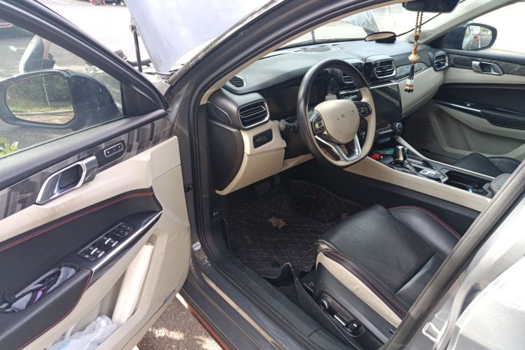 领克02 2018款 1.5T DCT两驱耀Pro版 国V中控内饰7003