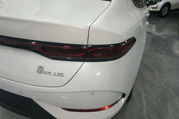 比亚迪 秦PLUS 2025款 DM-i 智驾版 128KM进取型车身外观9