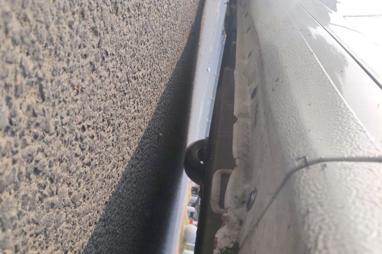 铃木 雨燕 2014款 1.3L 手动标准型局部细节9001